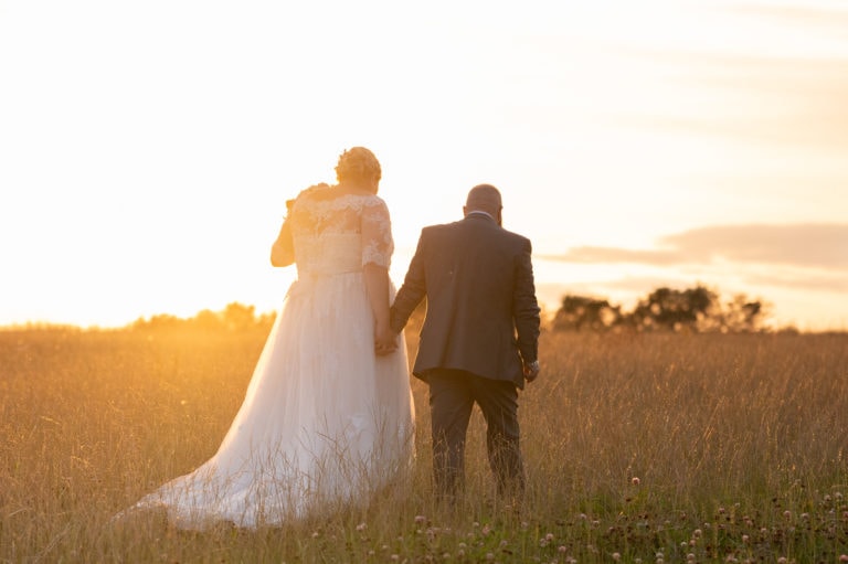 5 simple steps to choosing your wedding photographer